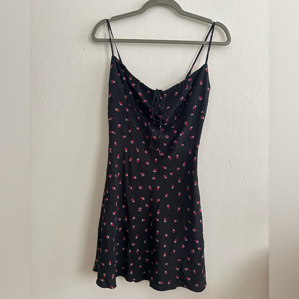 Realisation Par Inez Strawberry Dress